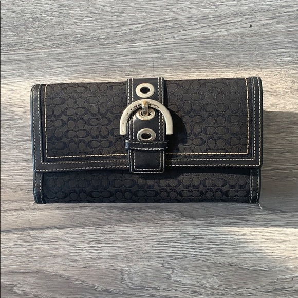 Coach Handbags - Coach wallet